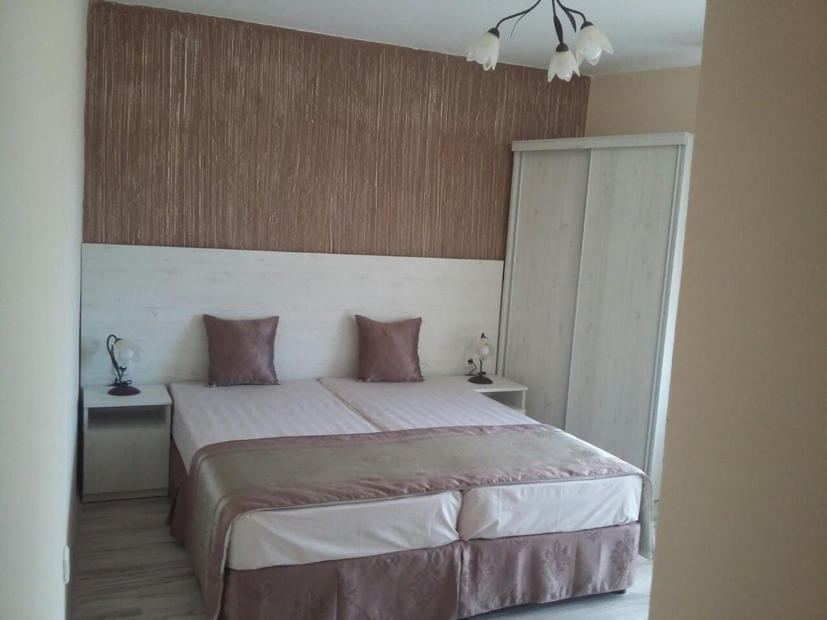 Guest House Adriya Primorsko Exterior photo