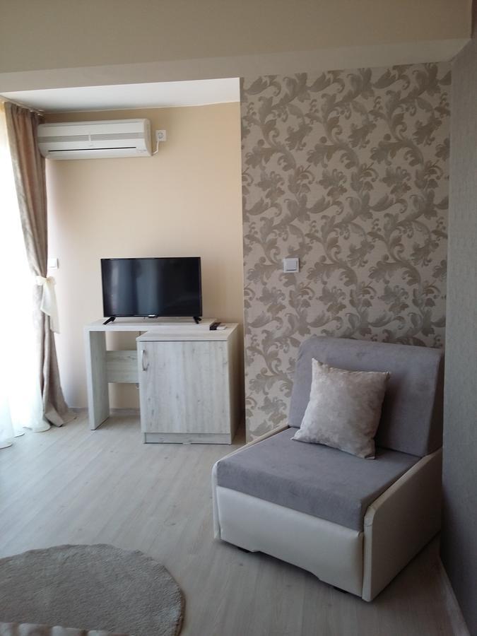 Guest House Adriya Primorsko Exterior photo