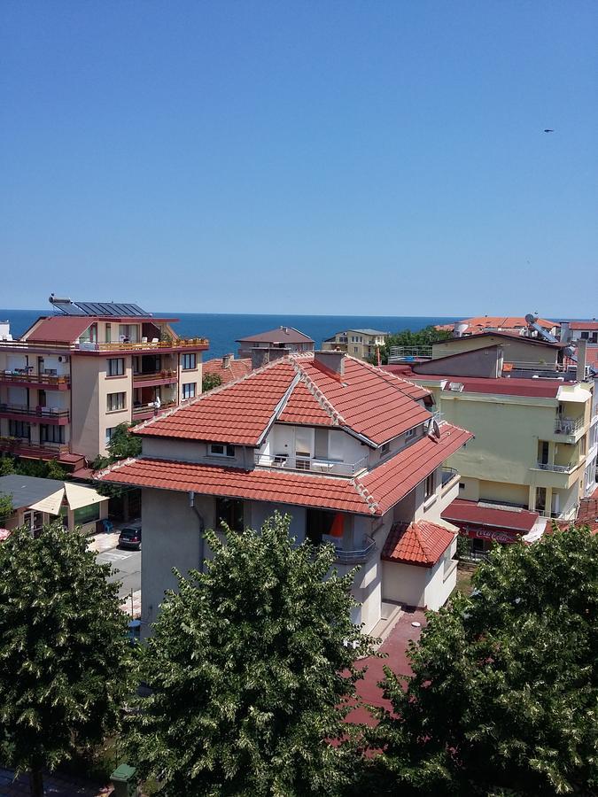 Guest House Adriya Primorsko Exterior photo